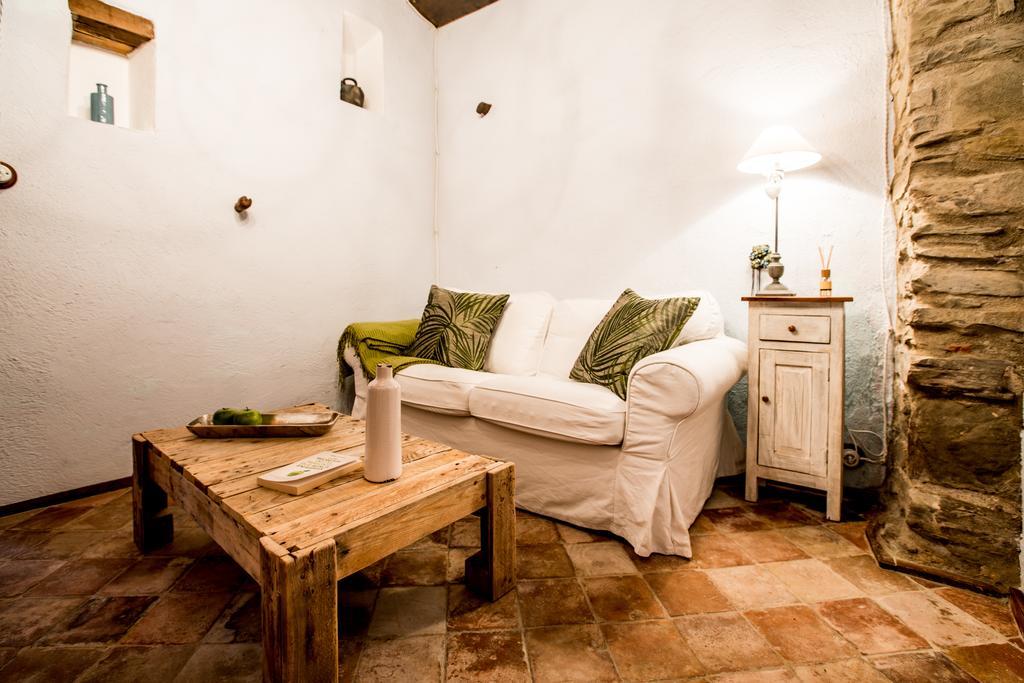Estanca La Pau - Adults Only Guest House Malla Ngoại thất bức ảnh