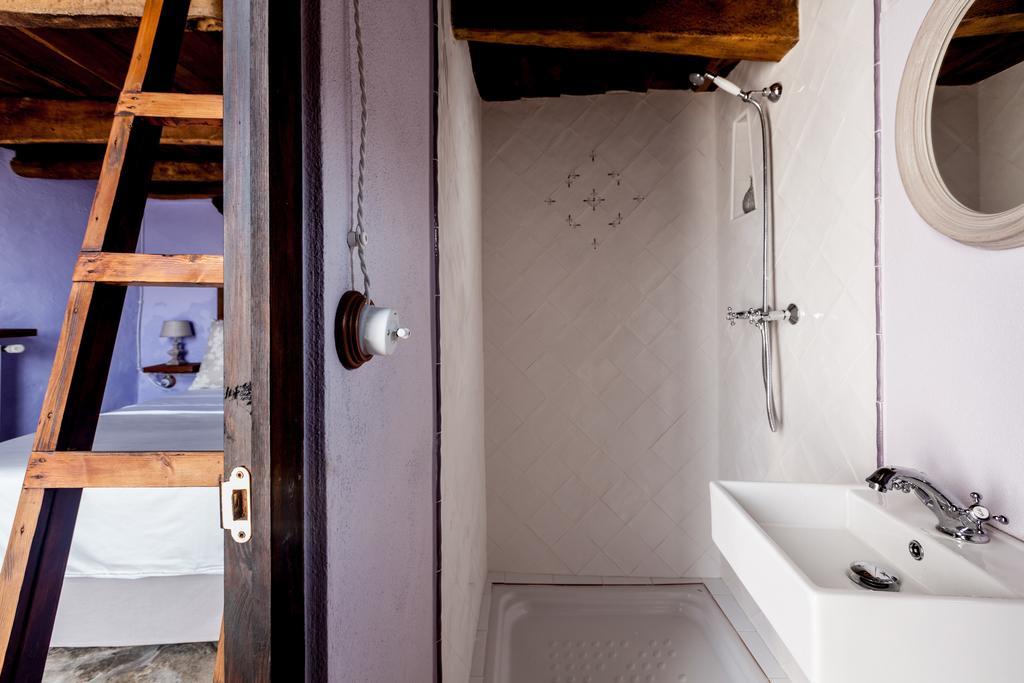 Estanca La Pau - Adults Only Guest House Malla Ngoại thất bức ảnh