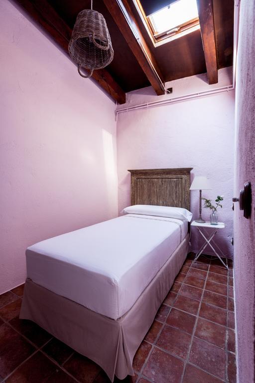 Estanca La Pau - Adults Only Guest House Malla Ngoại thất bức ảnh